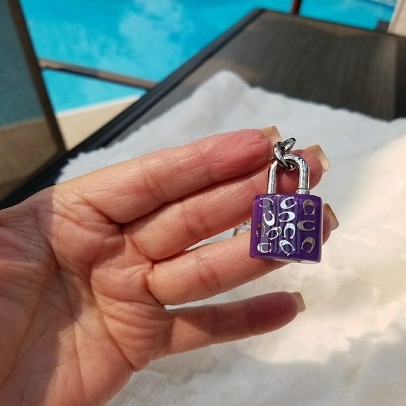 RARE COLOR!!!  Coach💜 Purple & Silver C Key Fob With Key & L… - Picture 2 of 8